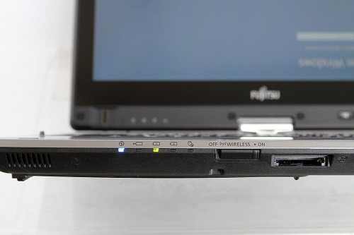 Fujitsu LIFEBOOK T902 (S26351-K573-V300-SSD) LTE 4G задняя часть